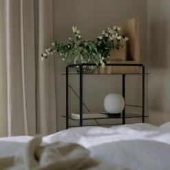 Lantern globe table/floor | white