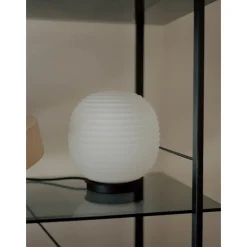 Lantern globe table/floor | white