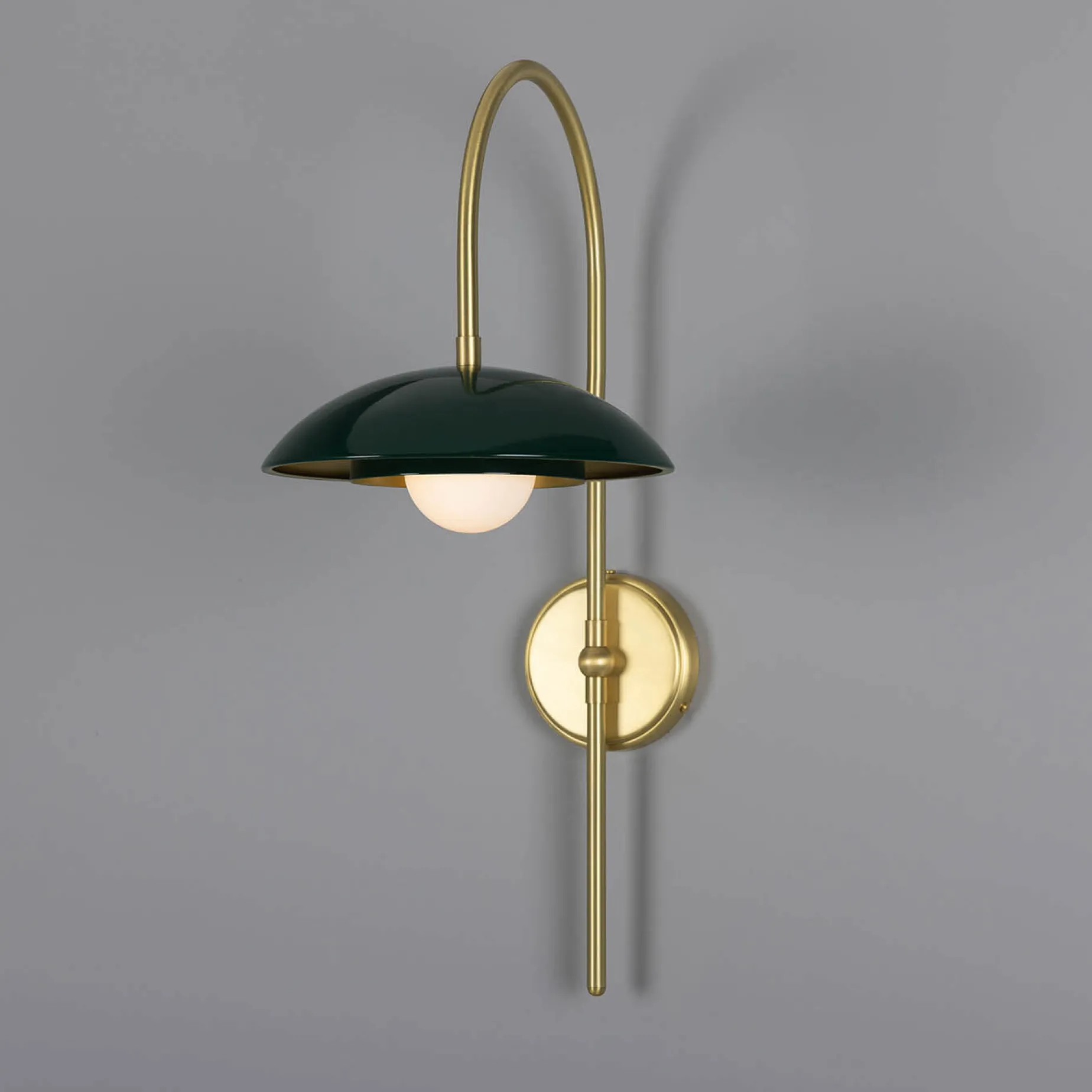 Marrakesh Arc w | satin brass and racing green