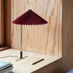 Matin table ⌀38 | bright red