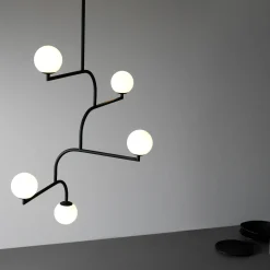 Mobil chandelier 100 | brass