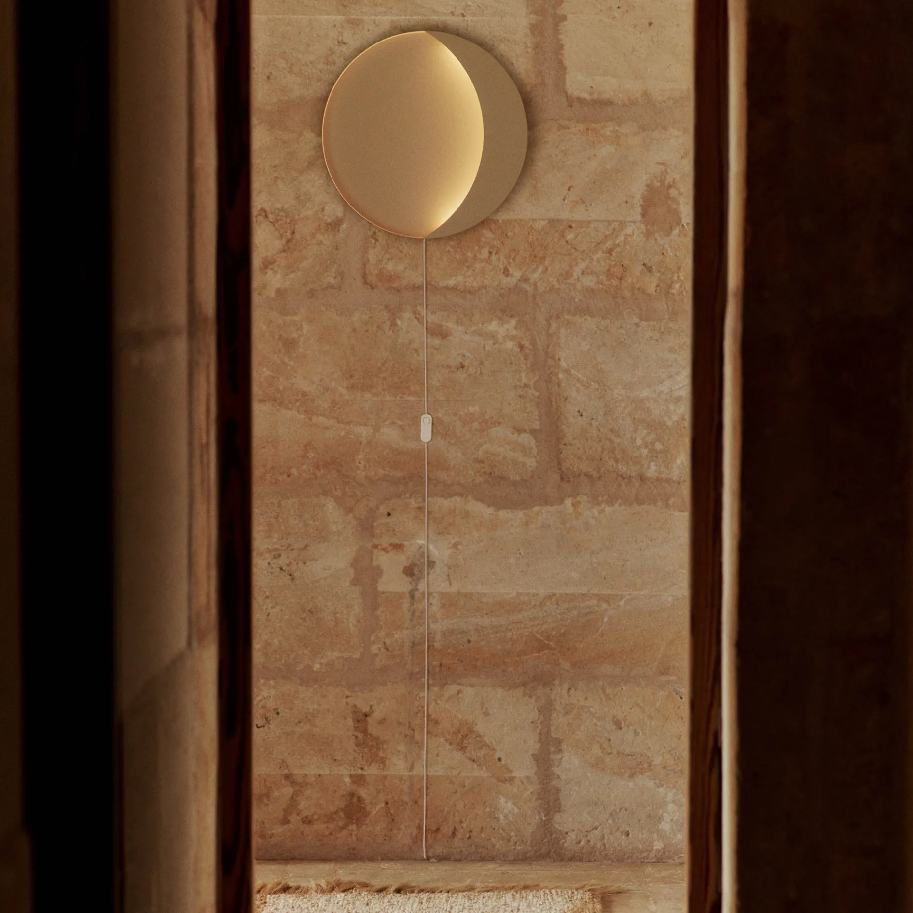 Neba 45 wall lamp | cashmere