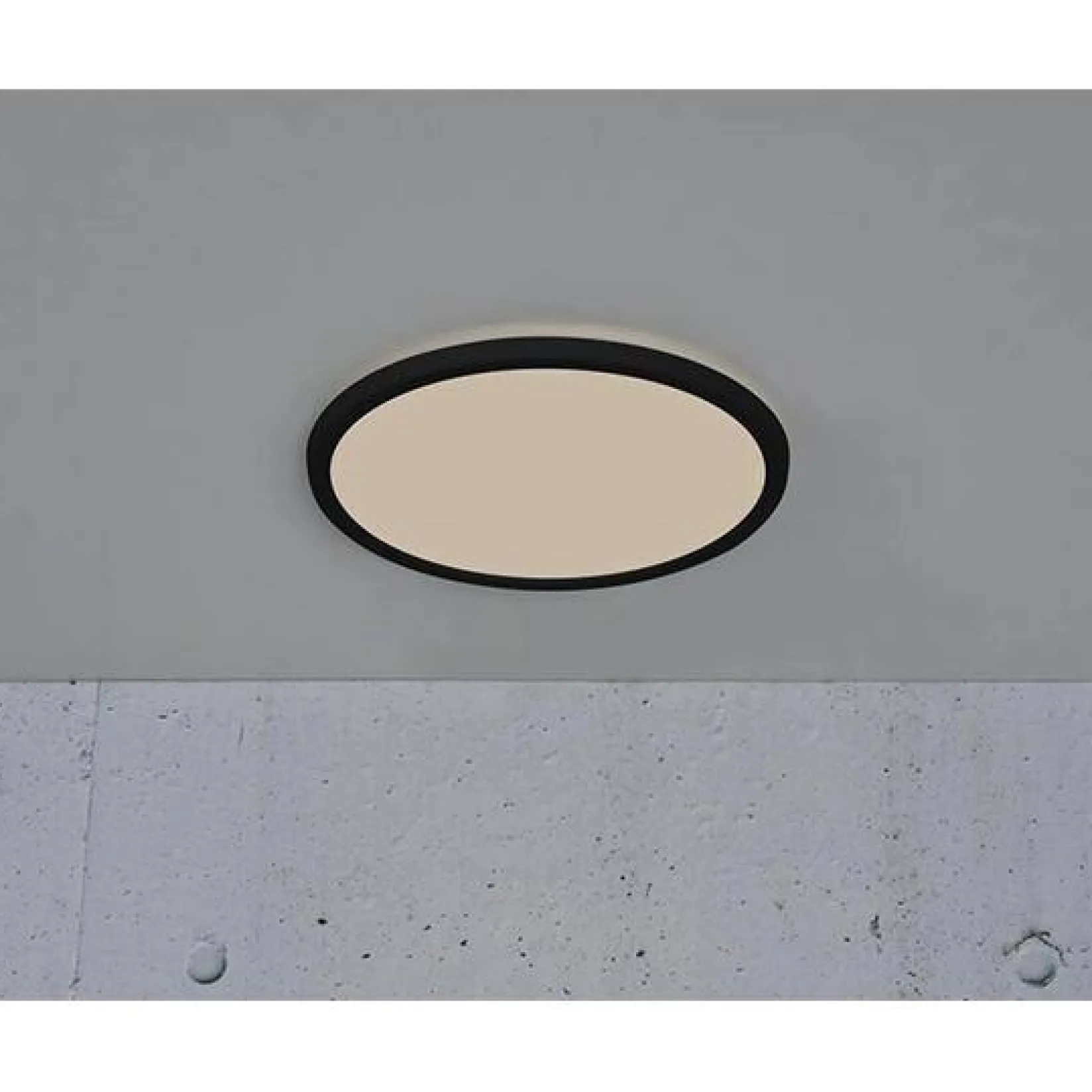 Oja IP | sq 29 black / 3-step