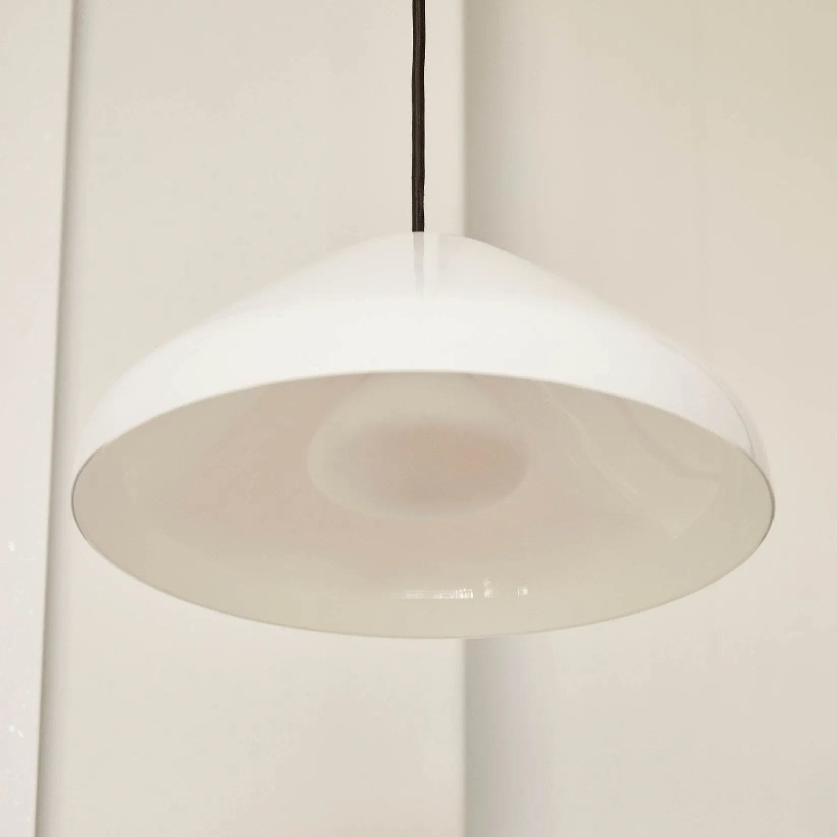 Pao glass pendant ø35 | opal white