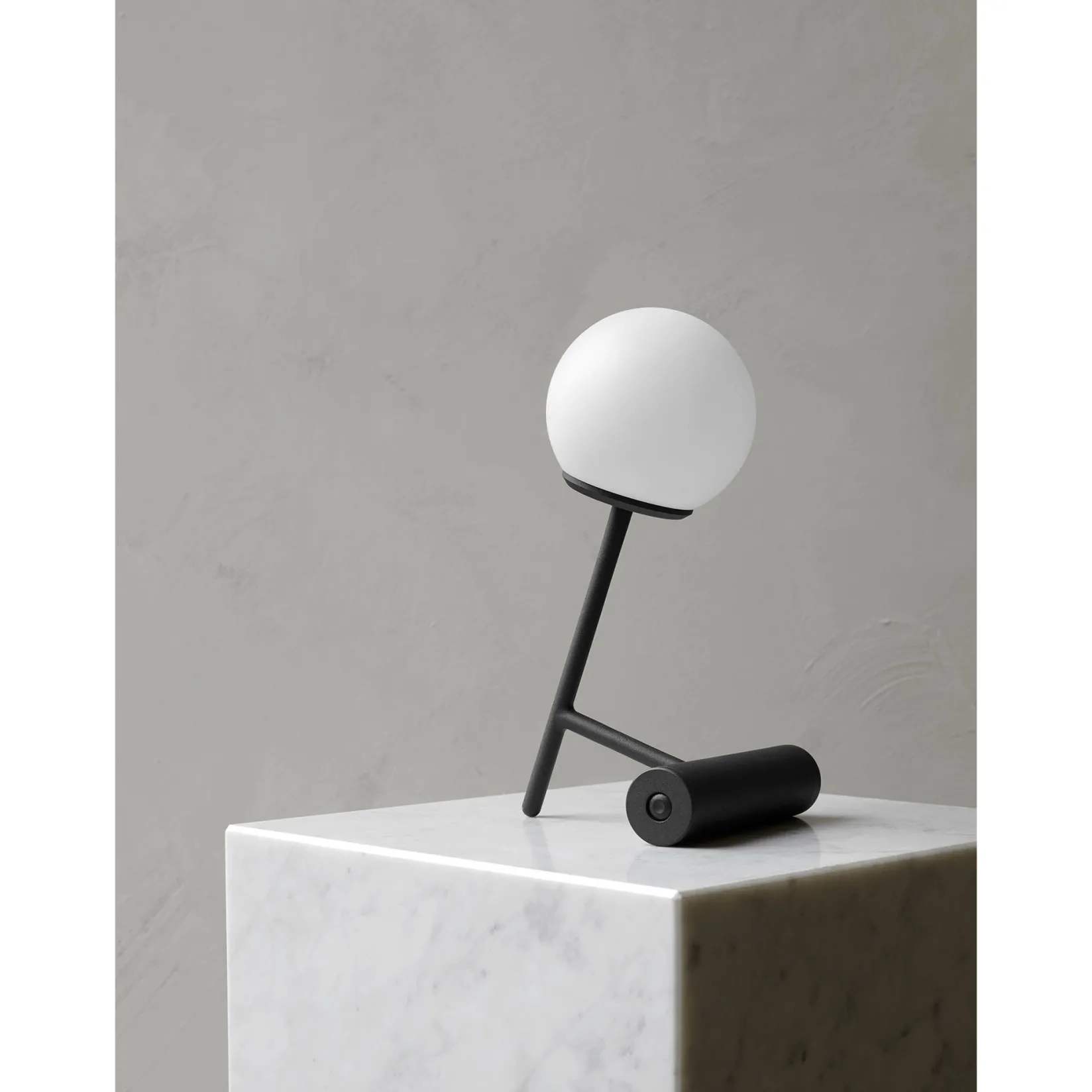 Phare portable table lamp | burned red