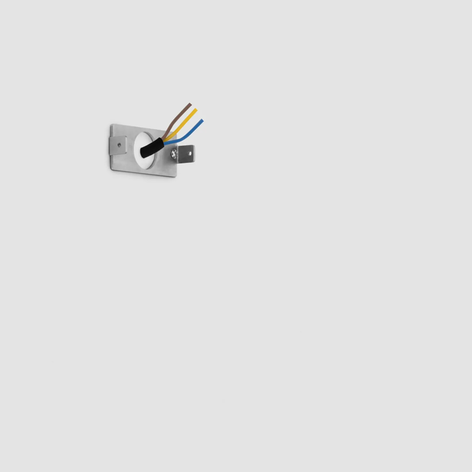 Pik 80 wall | black anodized aluminium