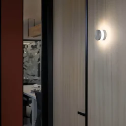 Pik 80 wall | black anodized aluminium
