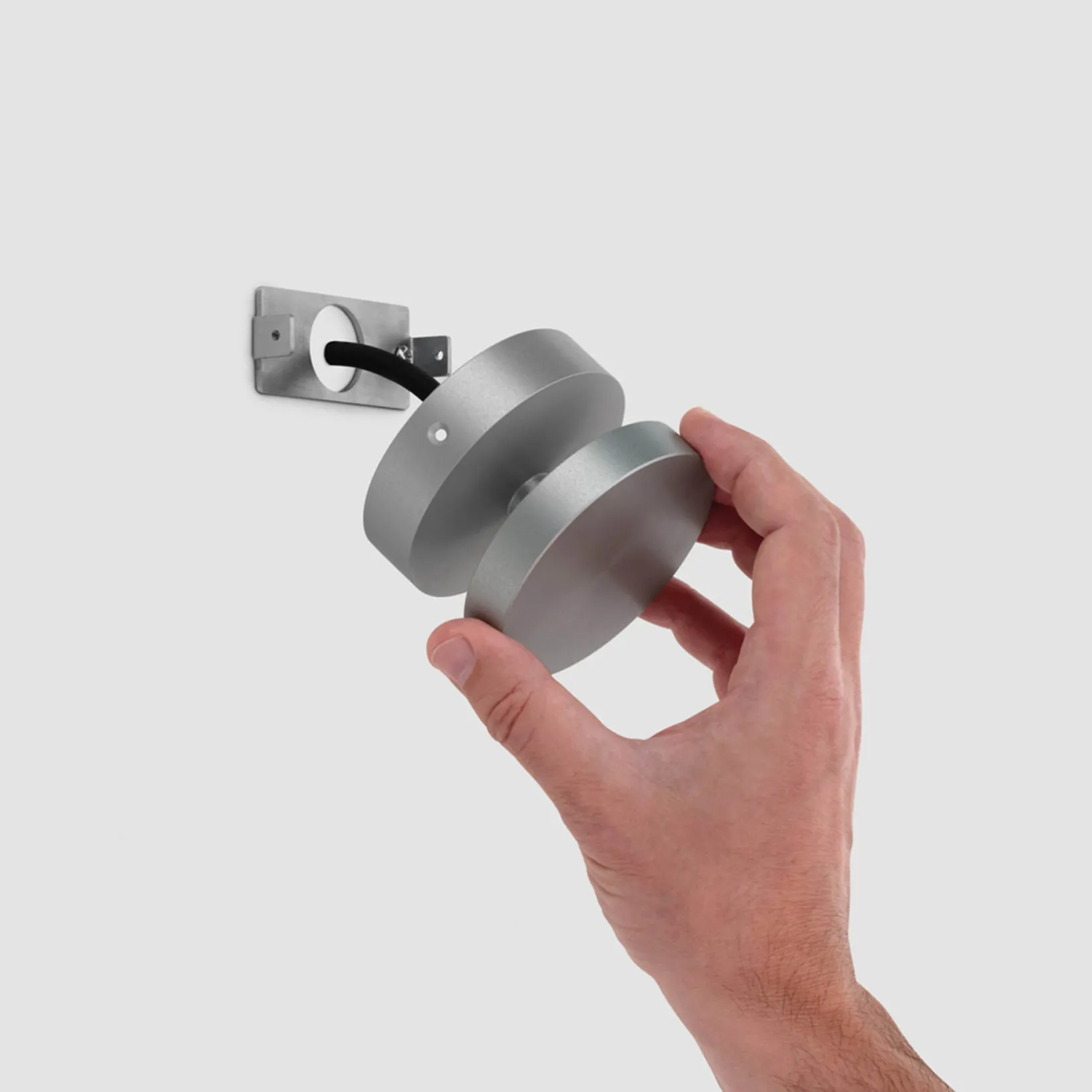 Pik 80 wall | green anodized aluminium