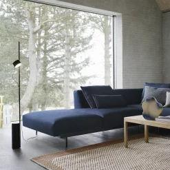 Post floor lamp | black