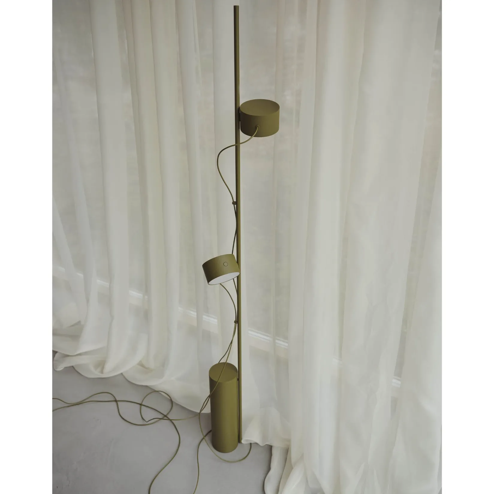 Post floor lamp | brown green