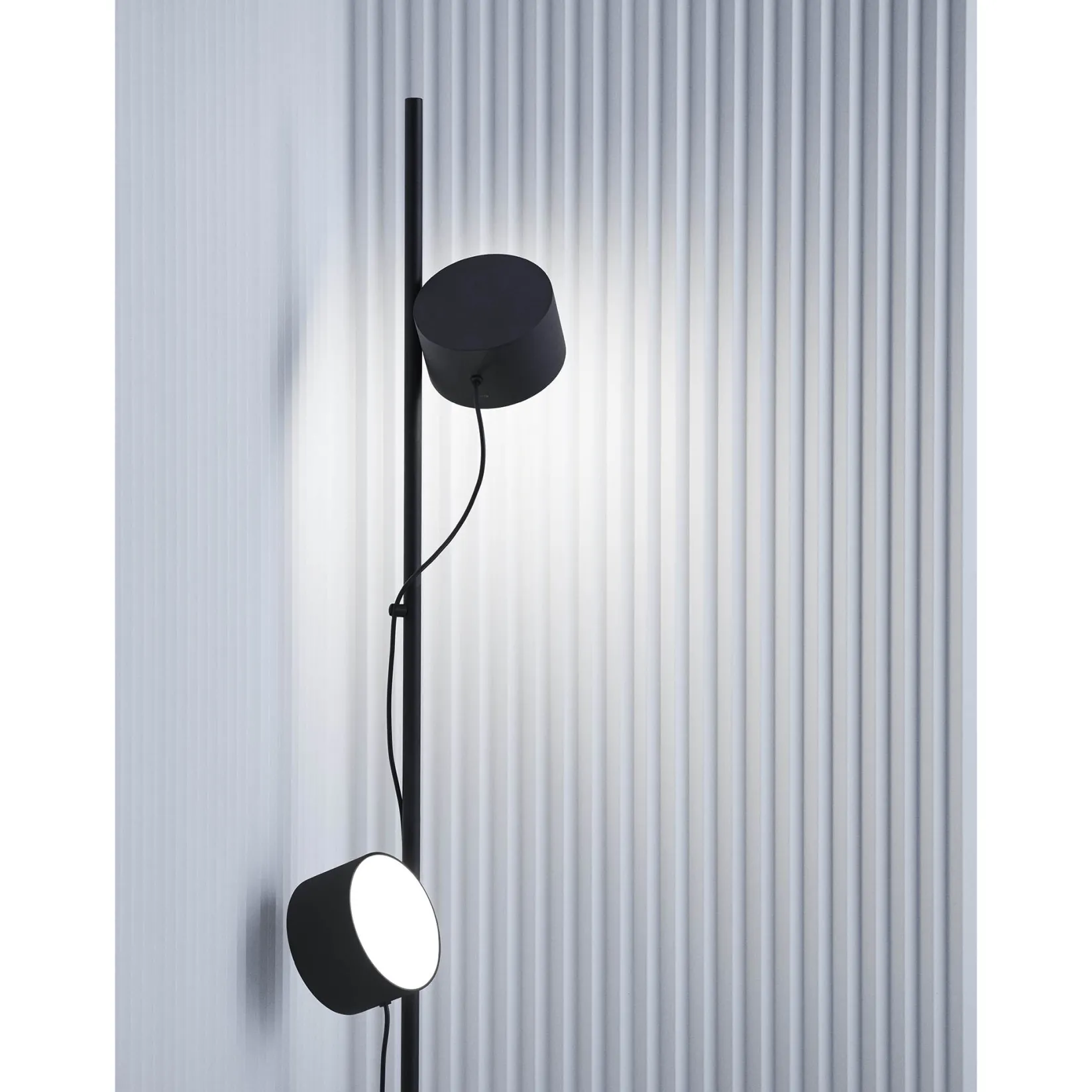 Post floor lamp | brown green