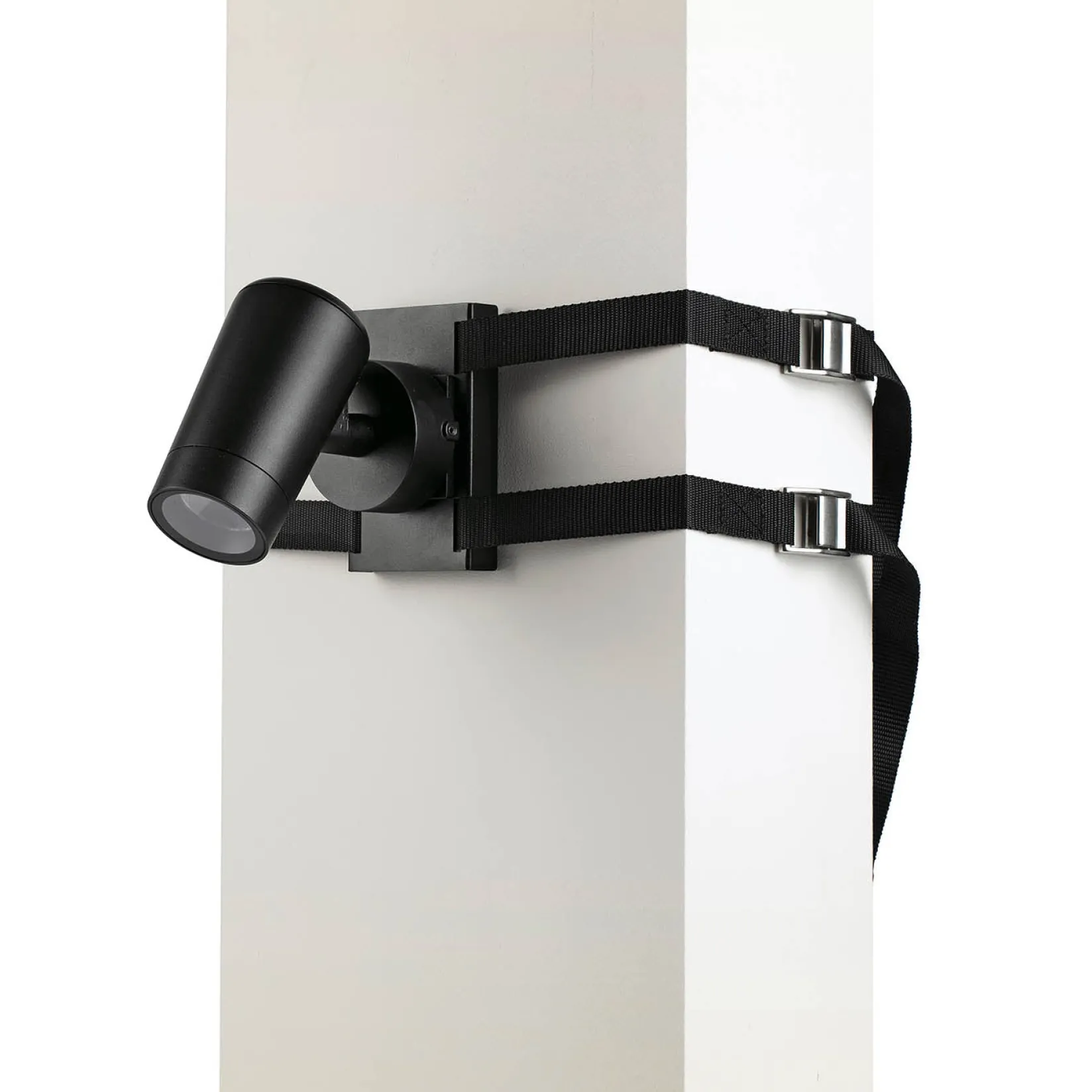 Puk projector ⌀59 | black seaside