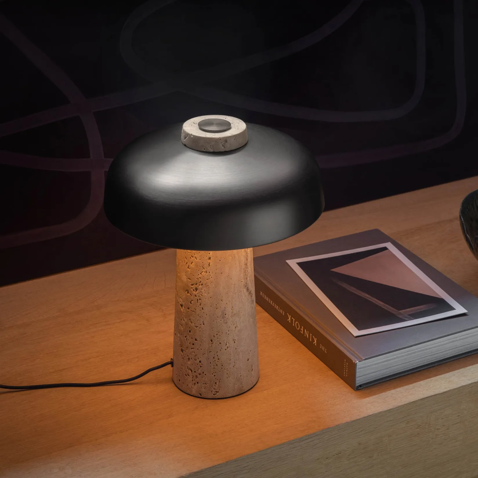 Reverse table lamp | carrara marble and glossy black