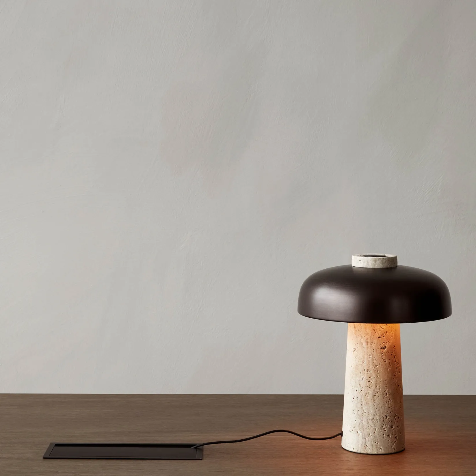 Reverse table lamp | carrara marble and glossy black