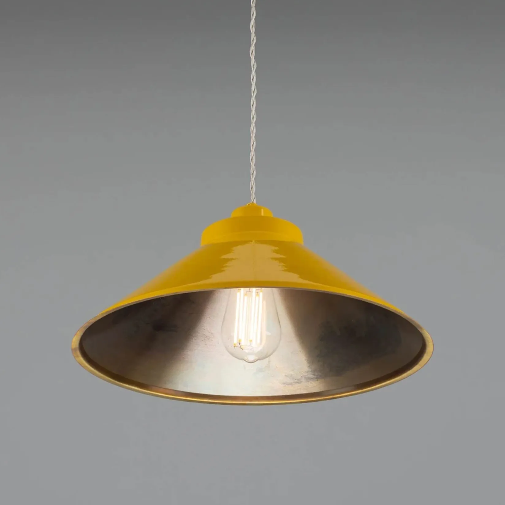 Rio vintage pendant 38cm | satin brass