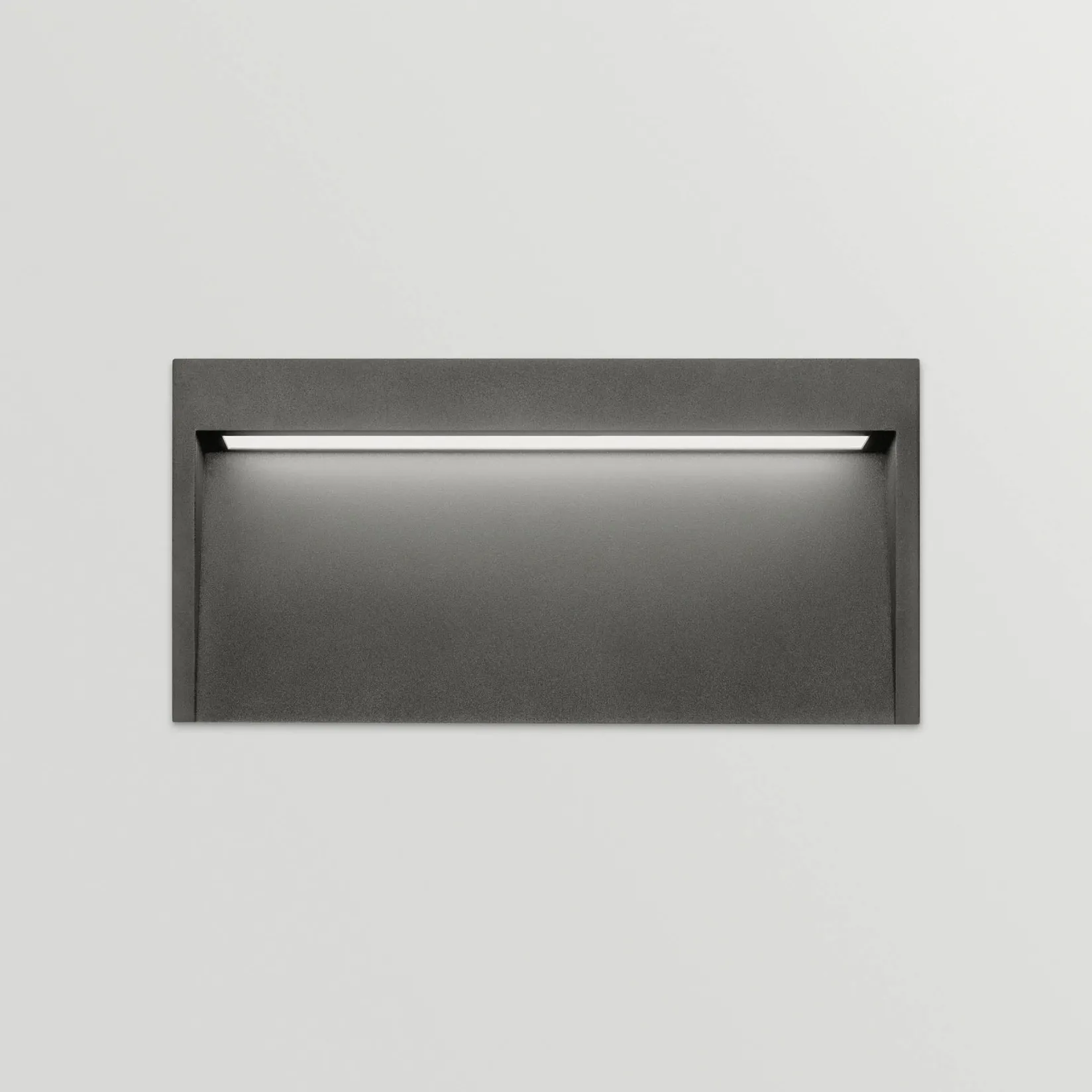 Slim outdoor wall IP65 | textured oxidon