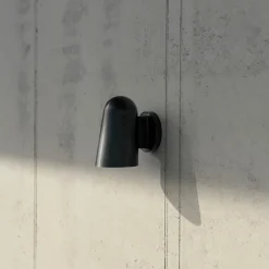 Solid wall SC105 | bronzed brass