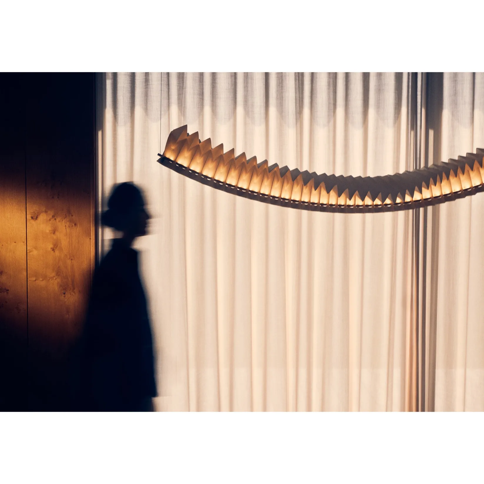Sora | white and brass