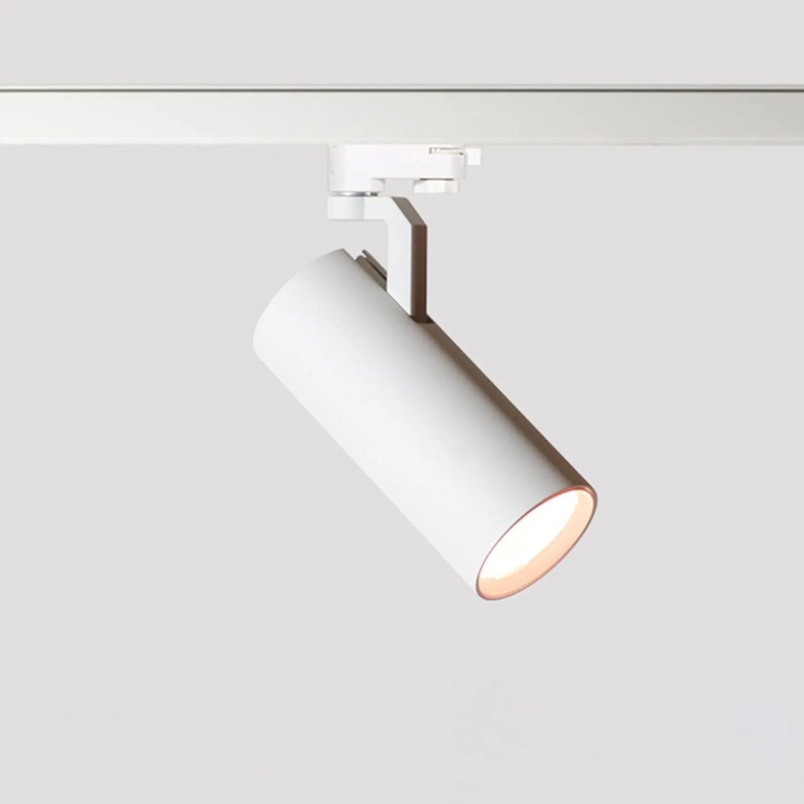 Spar efficiency | white