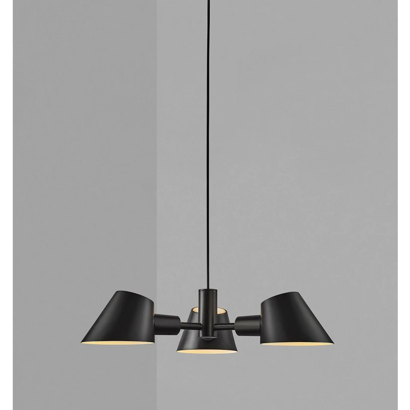 Stay 3 | Black
