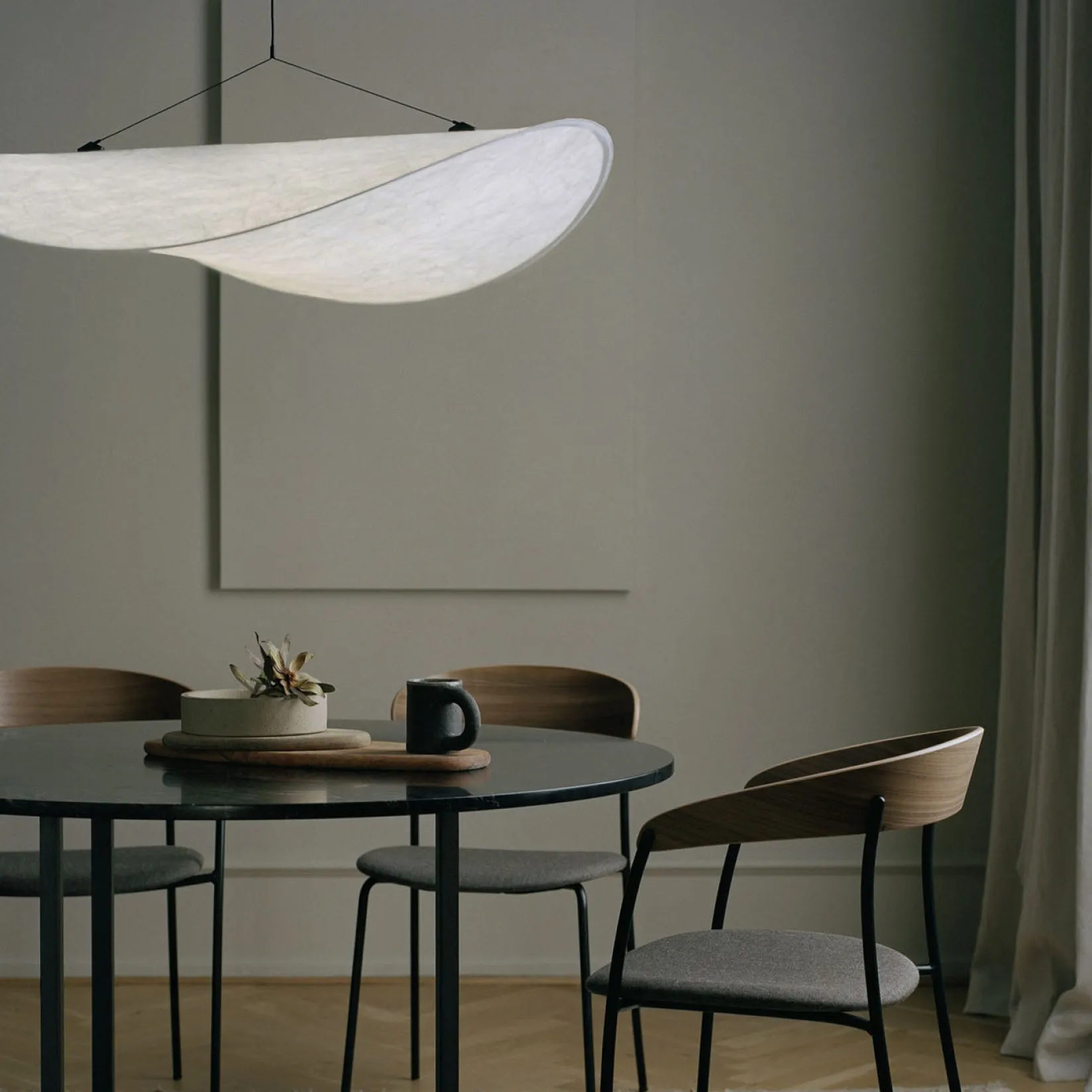 Tense pendant 55-120 | white Tyvek