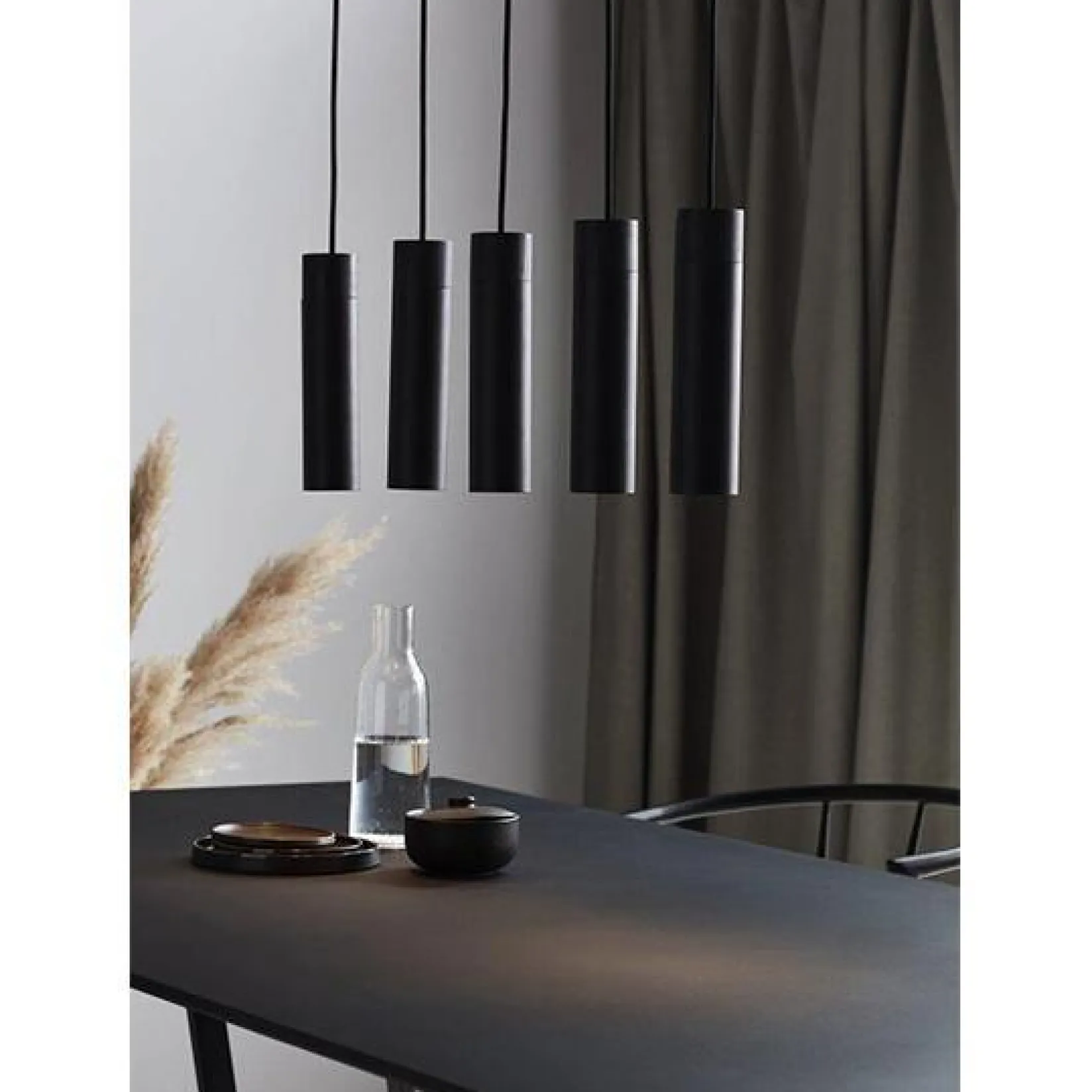 Tilo 5 line | black