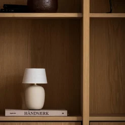 Torso portable table lamp | black