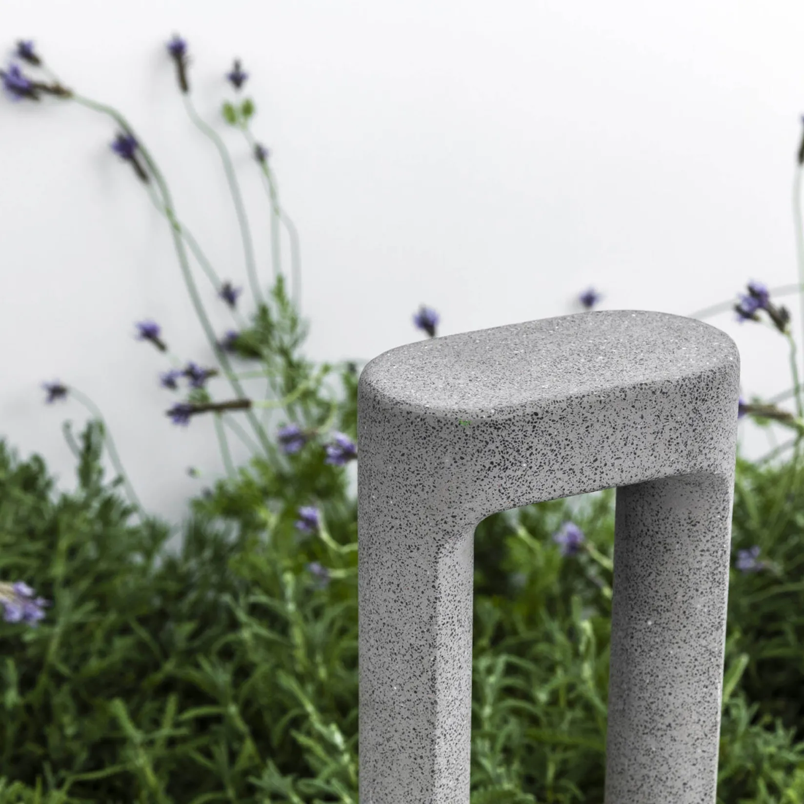 Totem 285 | grey concrete