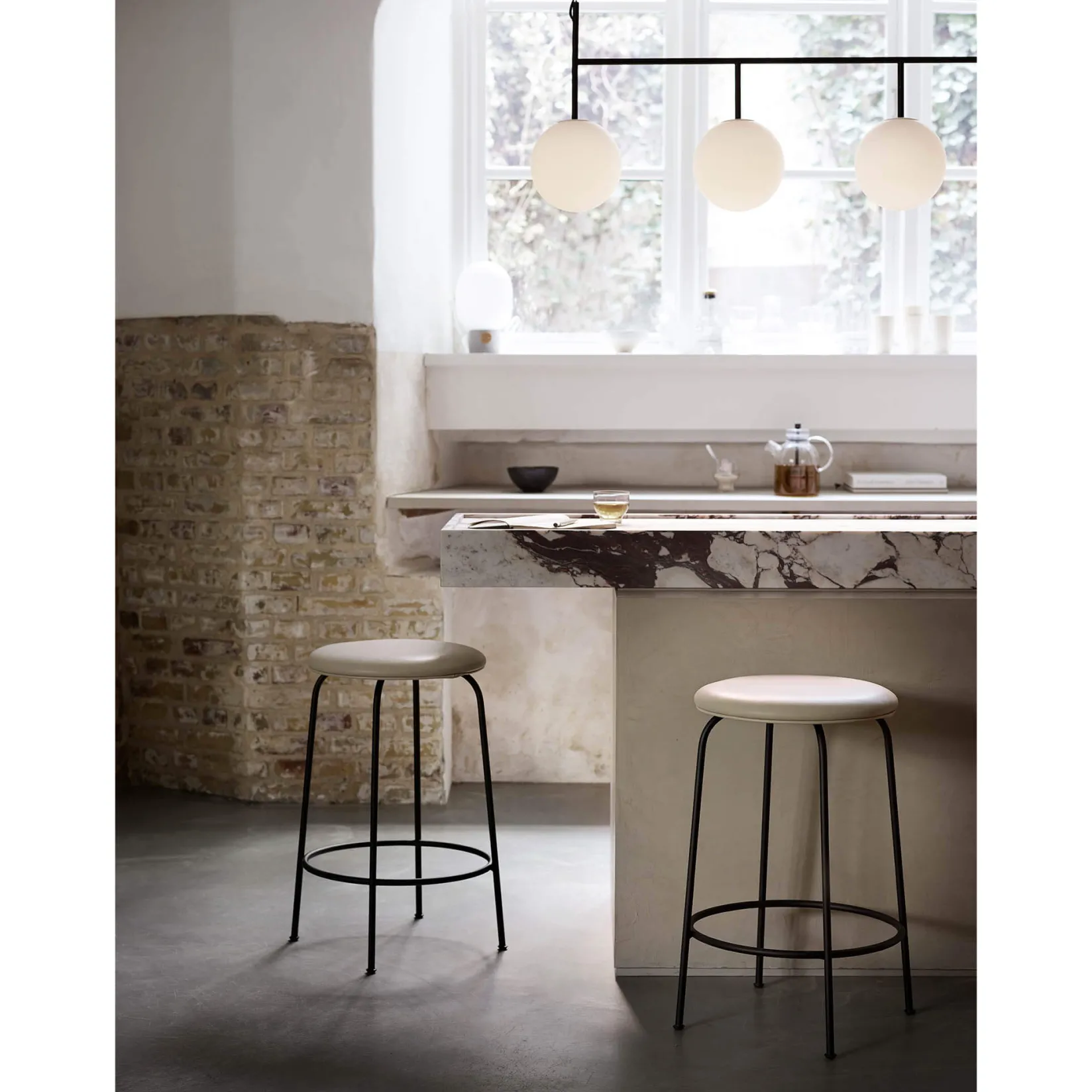 TR Bulb suspension frame | polished steel