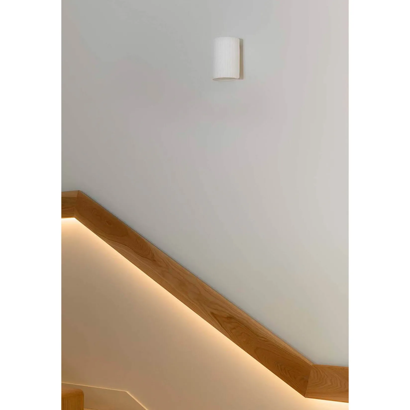 Trama 320 | white plaster
