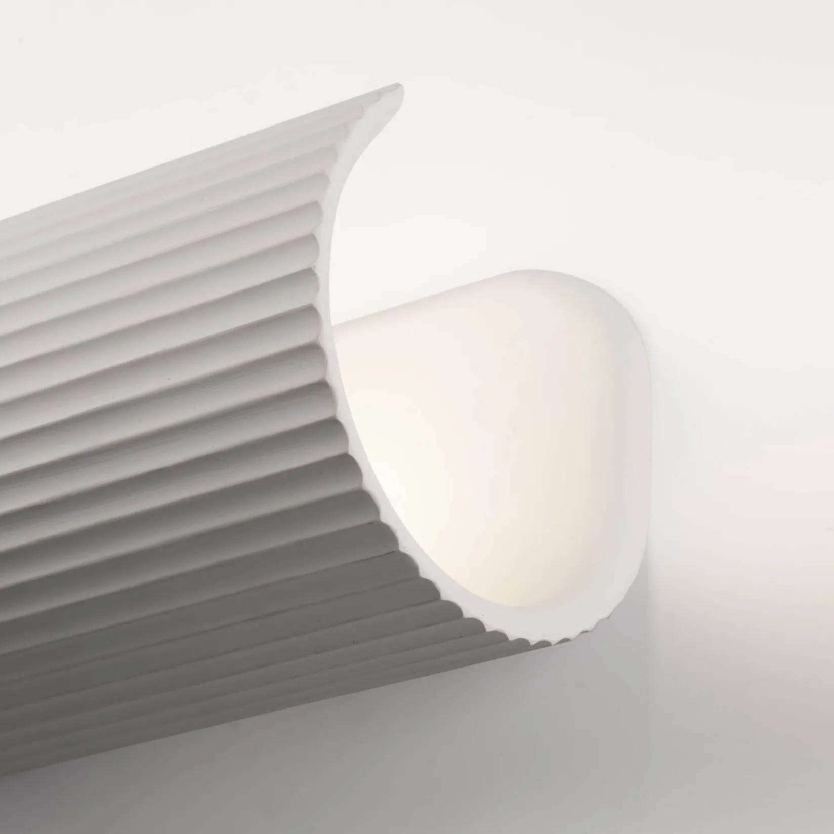 Trama 320 | white plaster