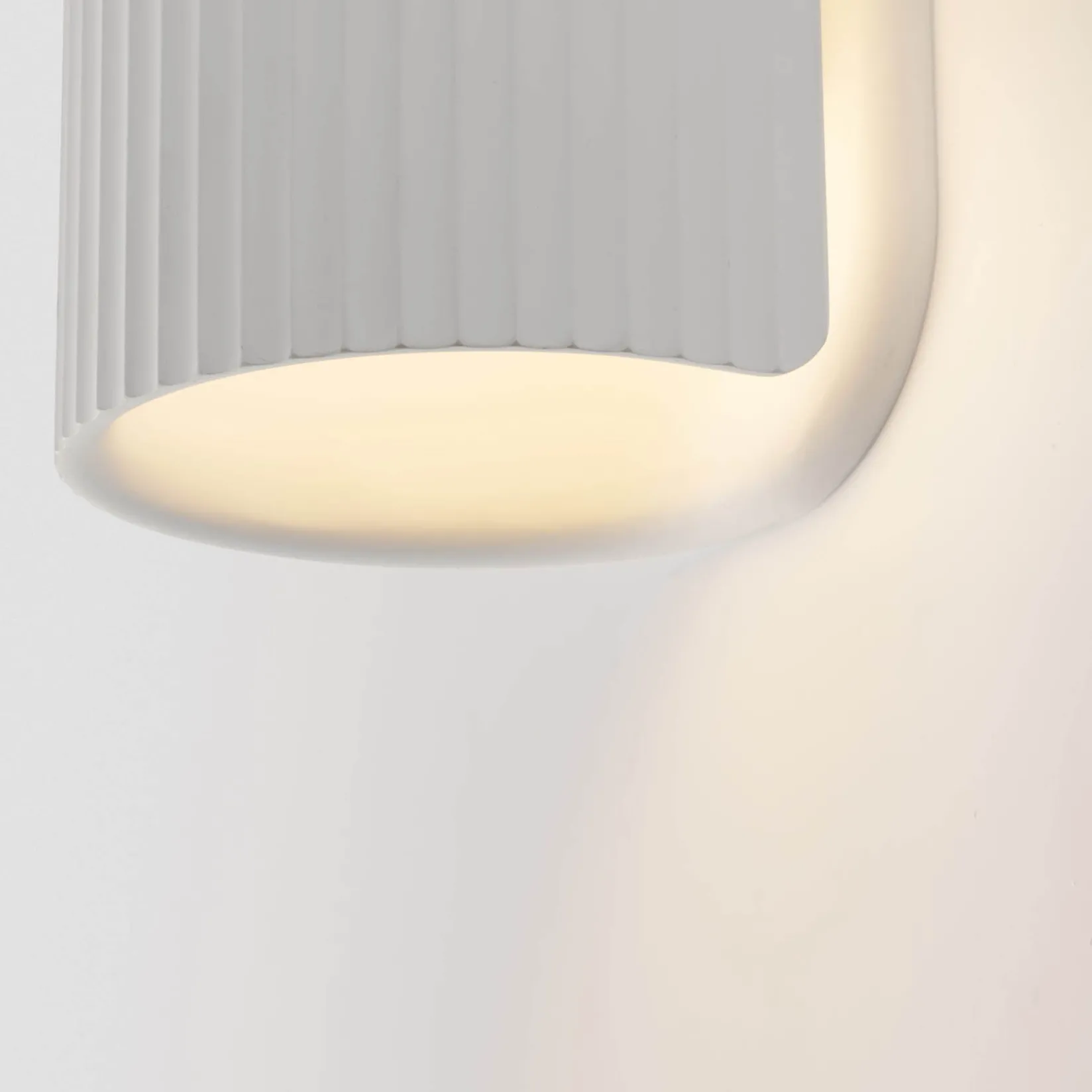 Trama 320 | white plaster