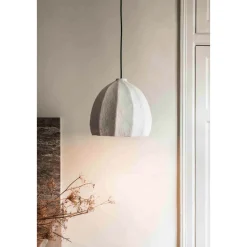 Tuva | white