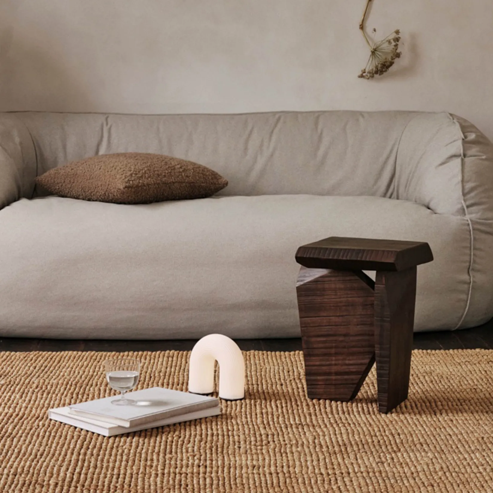 Vuelta portable lamp | white