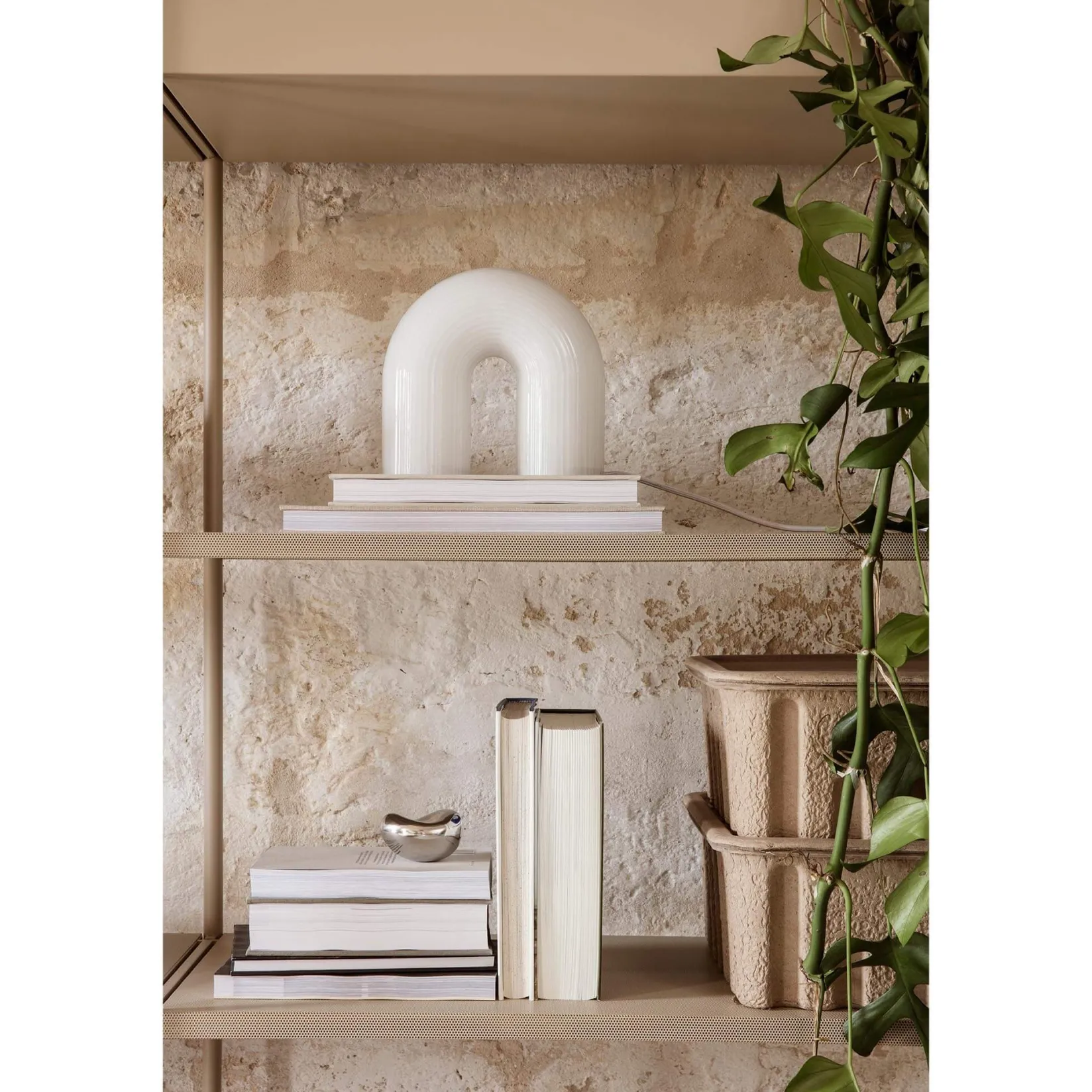 Vuelta table lamp | white