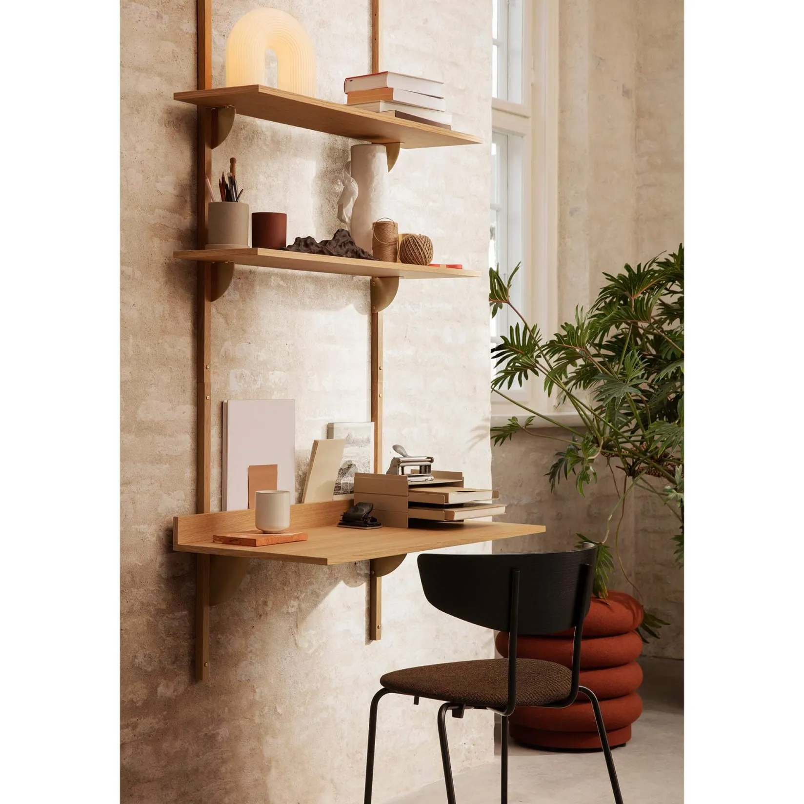 Vuelta table lamp | white